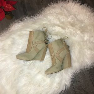 Lovely People 🎁 Camel Suede Wedge Booties